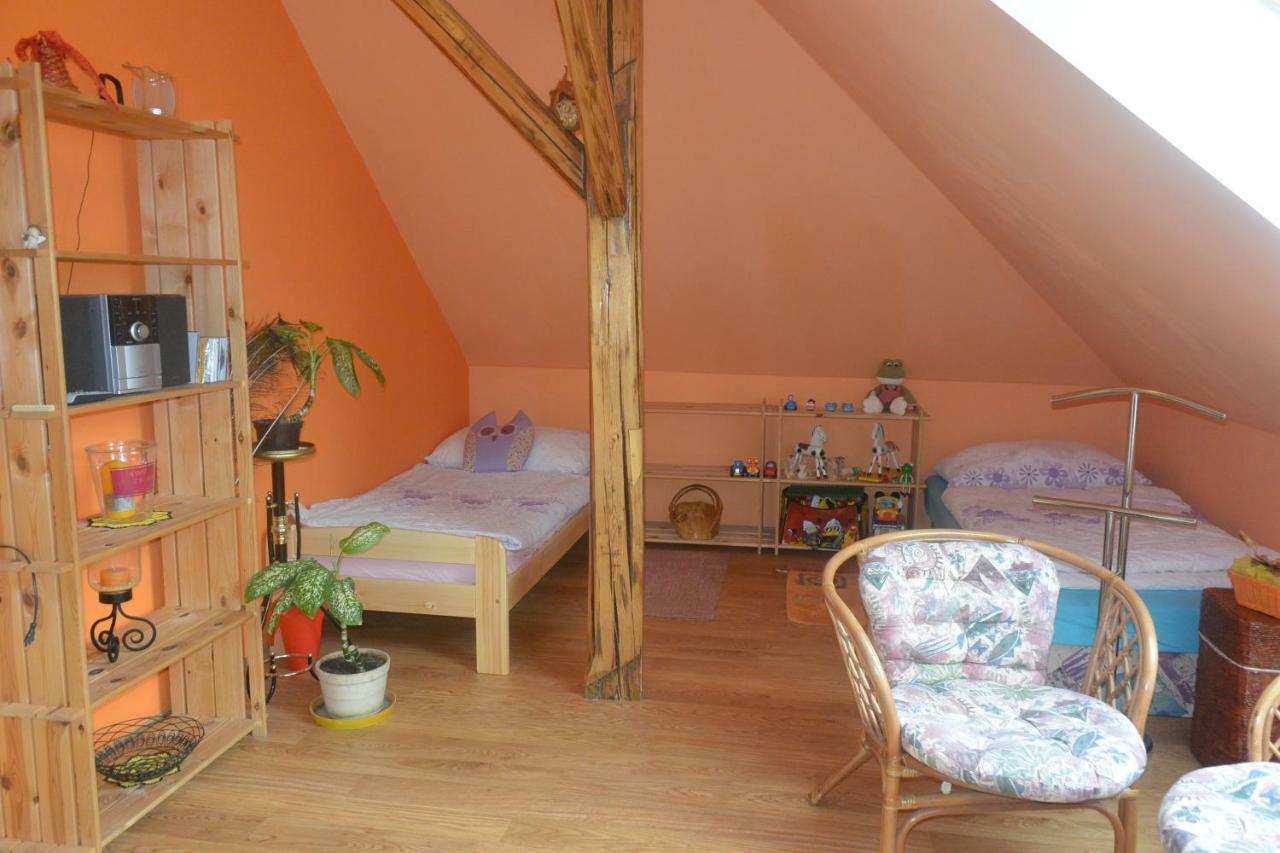 Rodinne Ubytovani - Family Accommodation Kobylice Eksteriør billede